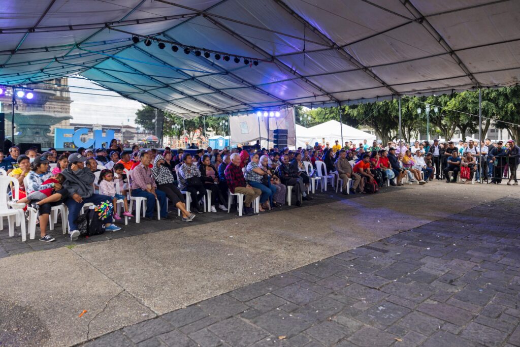 WhatsApp Image 2025-10-06 at 16.12.02 (2)