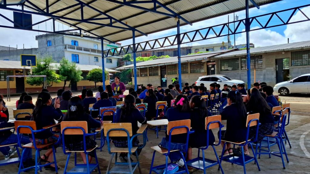 WhatsApp Image 2025-10-28 at 09.34.13