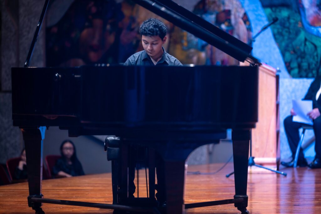 WhatsApp Image 2025-10-29 at 16.10.06