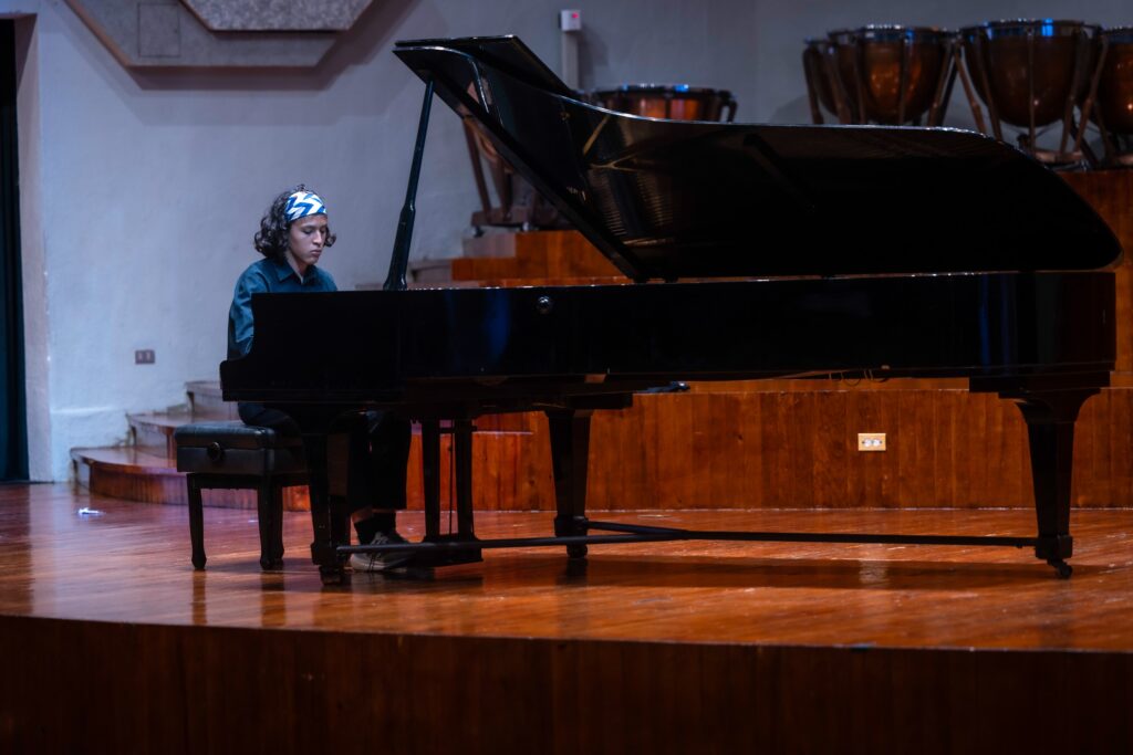 WhatsApp Image 2025-10-29 at 16.10.08 (1)