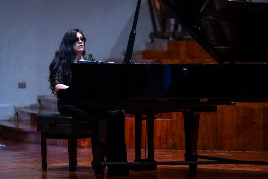 WhatsApp Image 2025-10-29 at 16.10.08 (2)