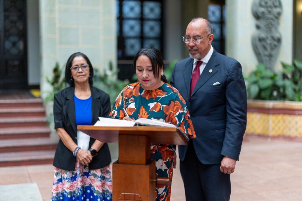 WhatsApp Image 2025-10-30 at 18.21.37 (1)