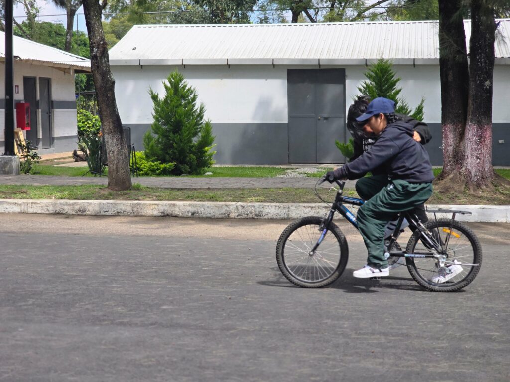 WhatsApp Image 2025-11-06 at 14.20.53 (1)