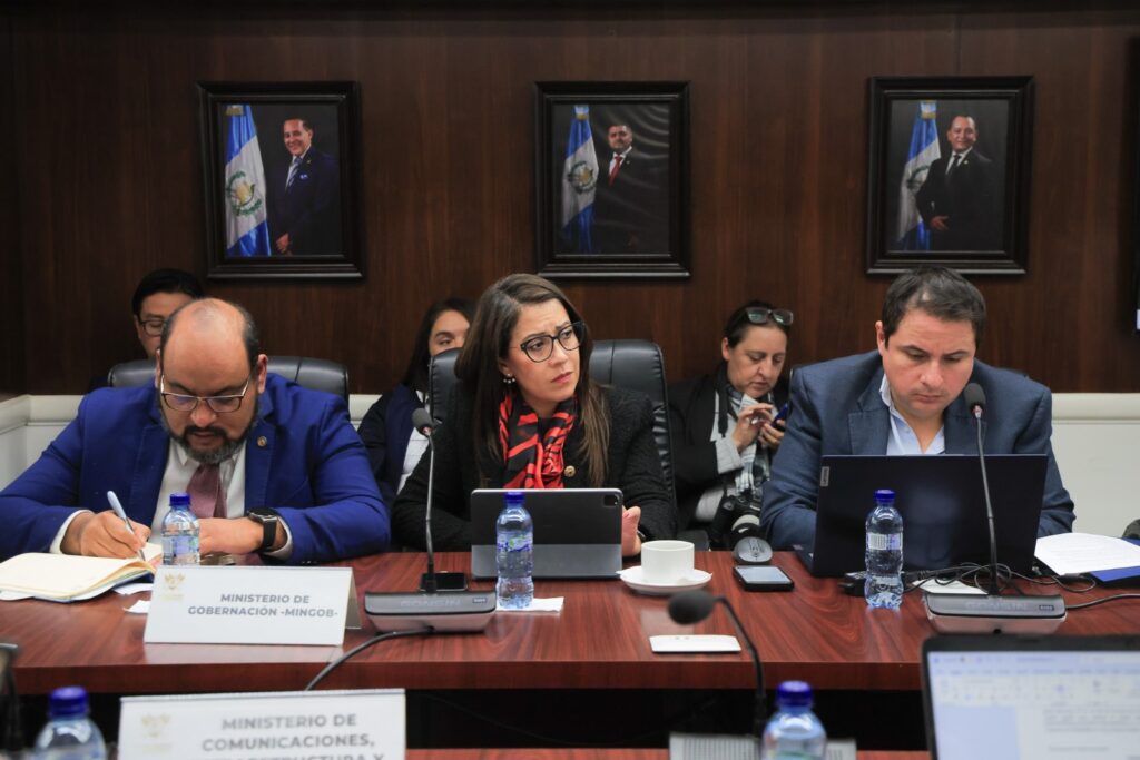 WhatsApp Image 2025-11-12 at 15.49.04 (1)