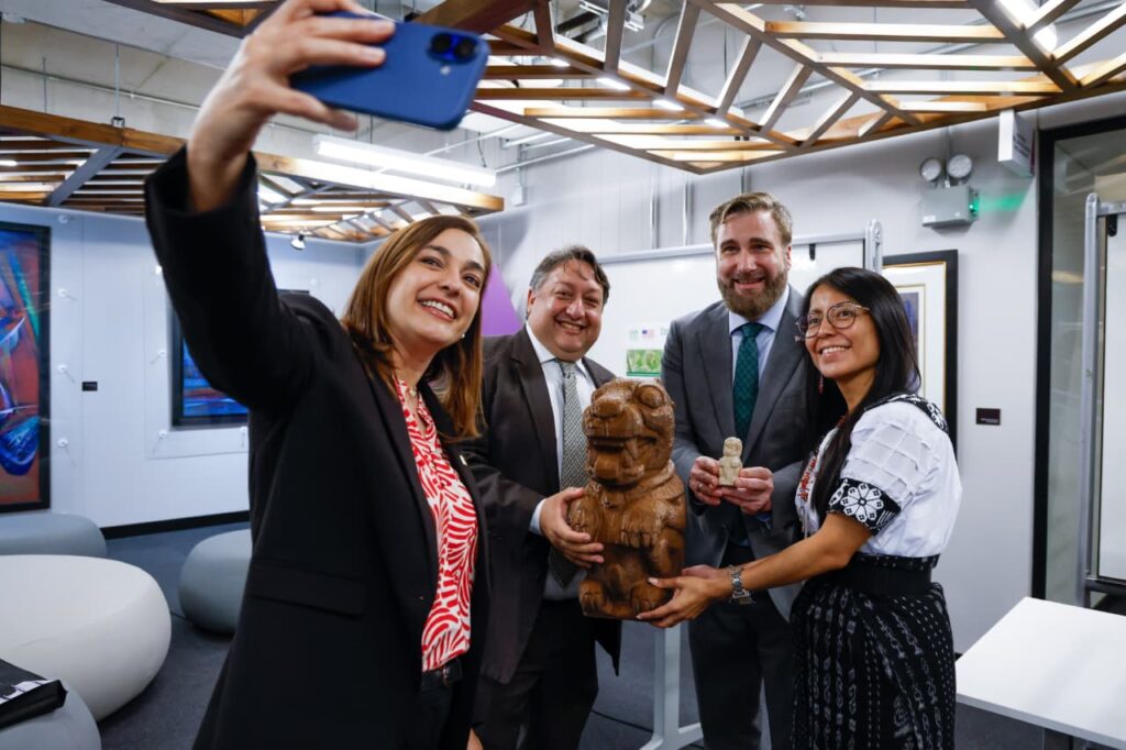 WhatsApp Image 2025-11-26 at 15.23.48