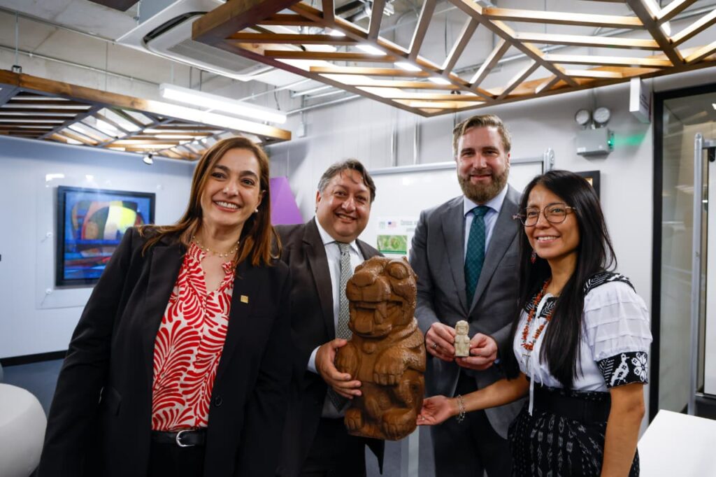 WhatsApp Image 2025-11-26 at 15.23.49