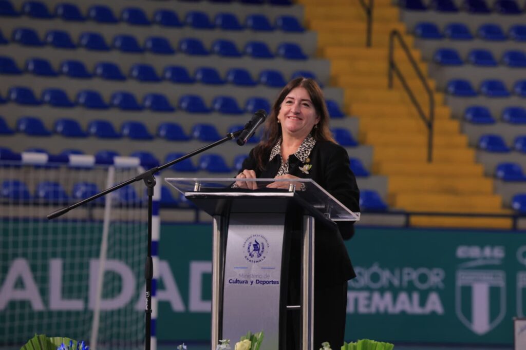 Ministra de Cultura y Deportes, Liwy Grazioso.