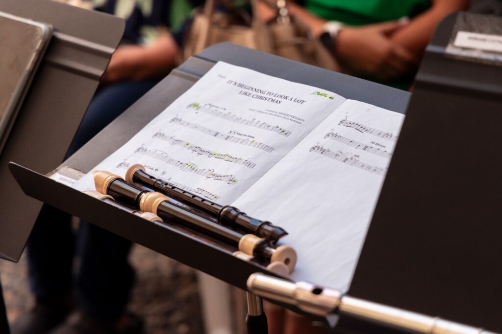 La emoción del público se hizo sentir cuando entre aplausos solicitaron extender el repertorio musical.