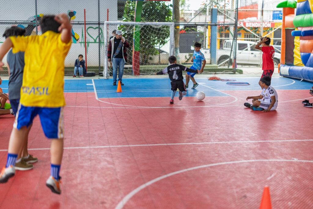 WhatsApp Image 2025-12-12 at 18.04.44 (4)