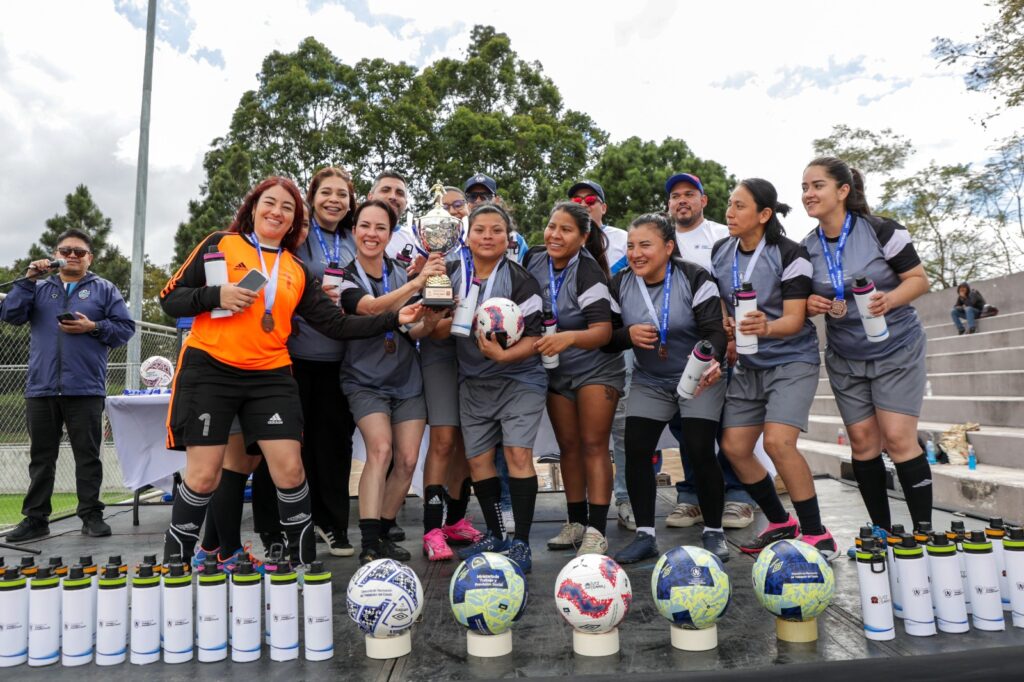 WhatsApp Image 2025-12-12 at 20.40.56 (2)